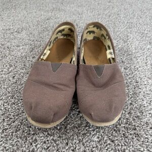 Toms
